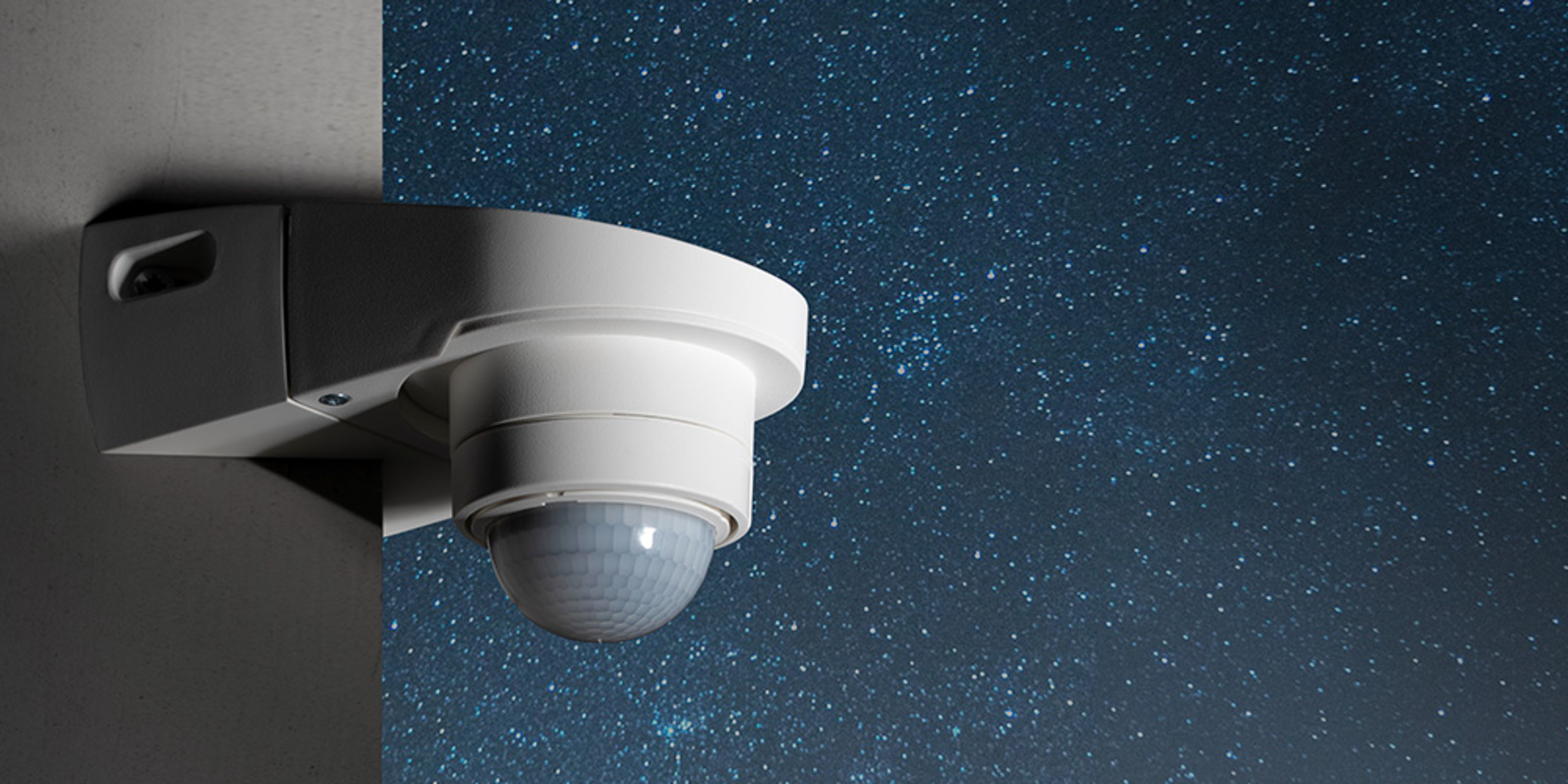 Bewegungsmelder 240° Grad bei Main Strom Elektrotechnik e.K. in Alzenau